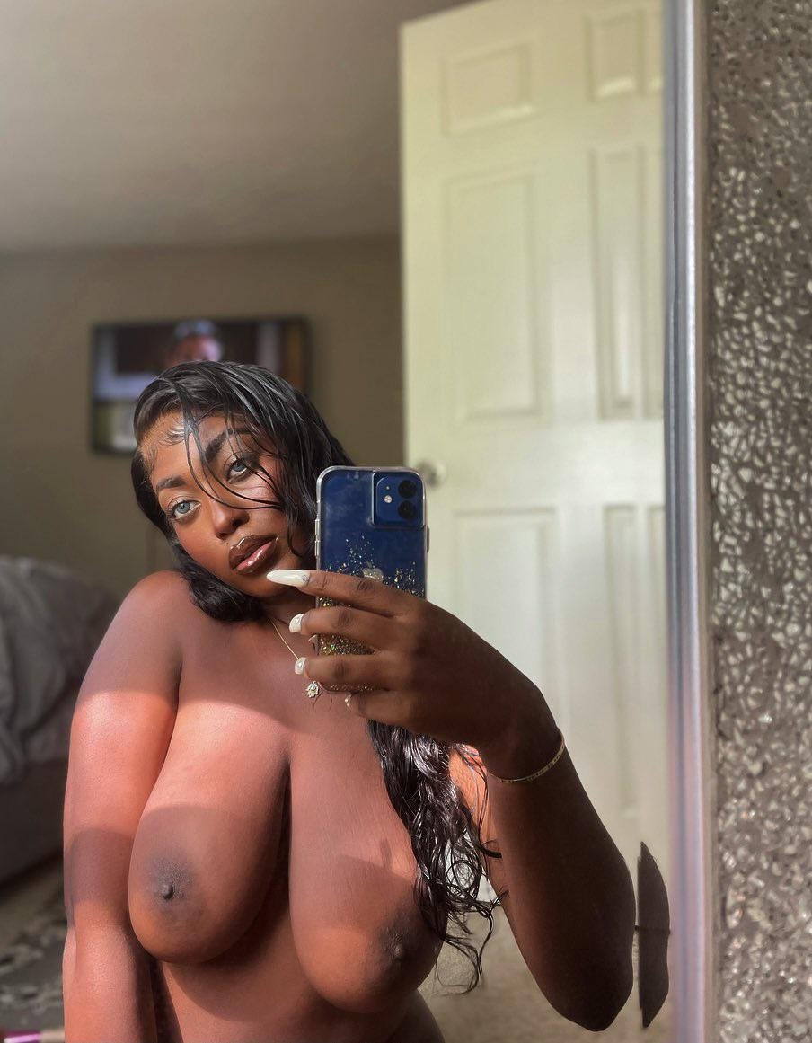 NeNe likes dick in her mouth #uaEutRka