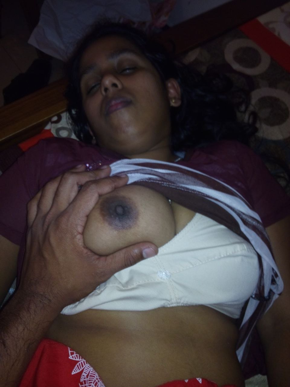 lakbadu Sri Lankan nude selfies - Pornografická videa a fotky - EroMe