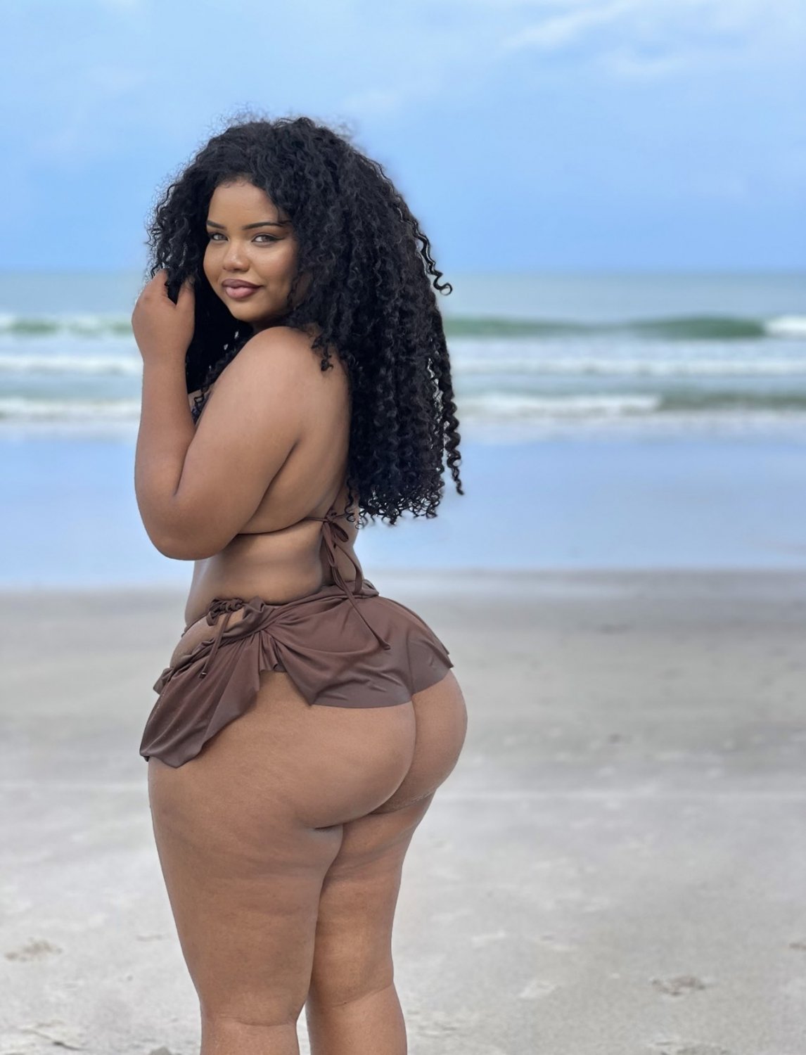 She’s so thick #olnNukRD