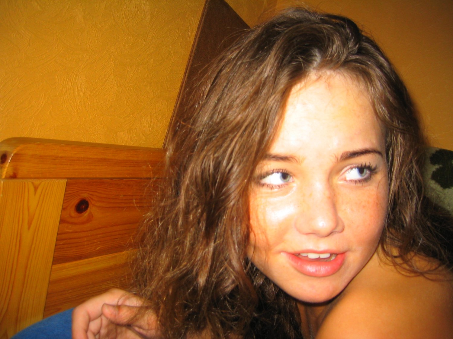 Horny hot girl with amazing wet pussy #sist3ZDe