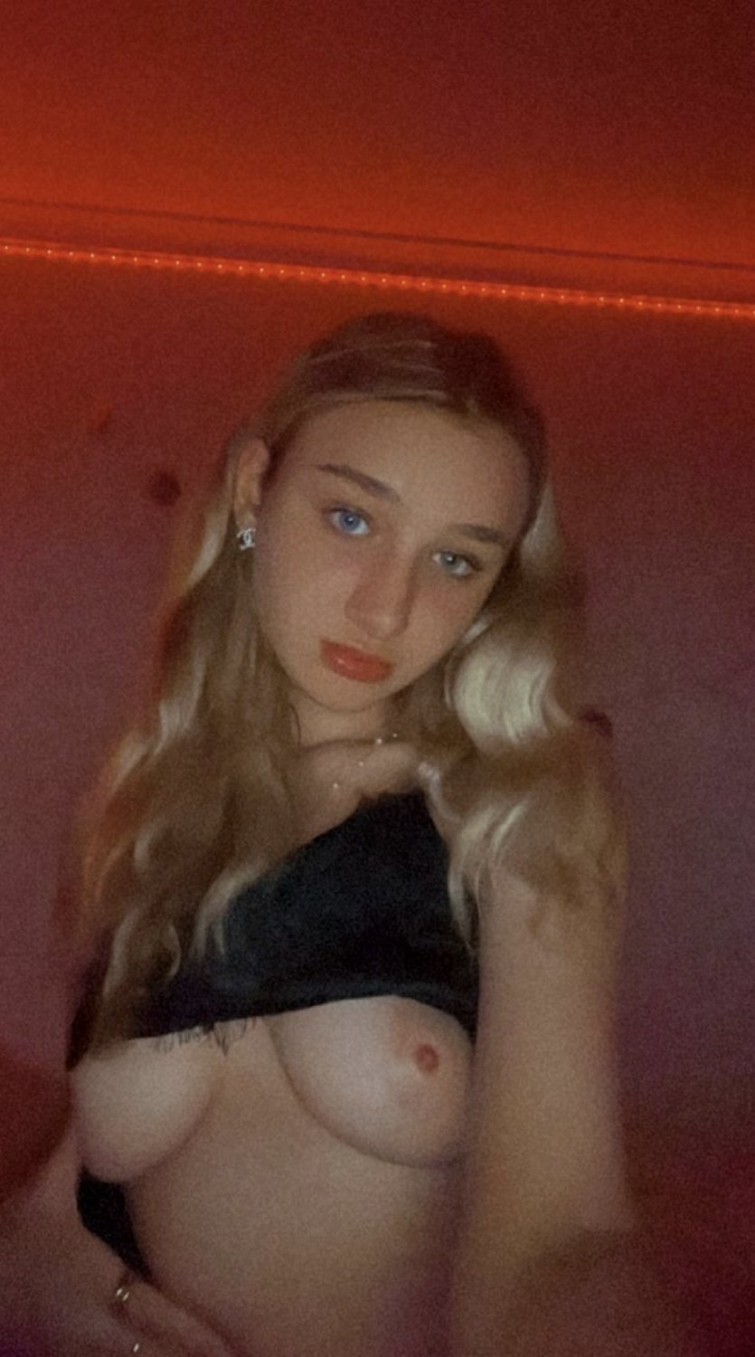 blonde teen slut #AYp9Uayv