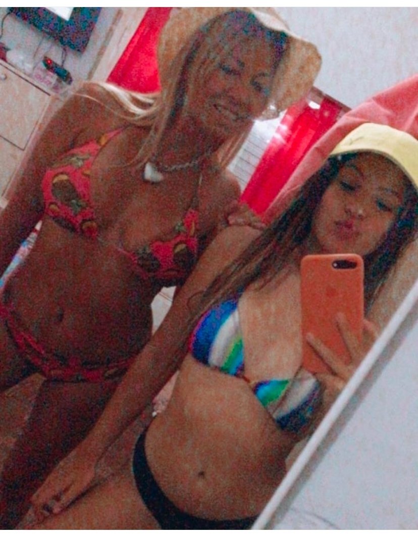 Blonde Mom and Daughter #4aFPp5dP