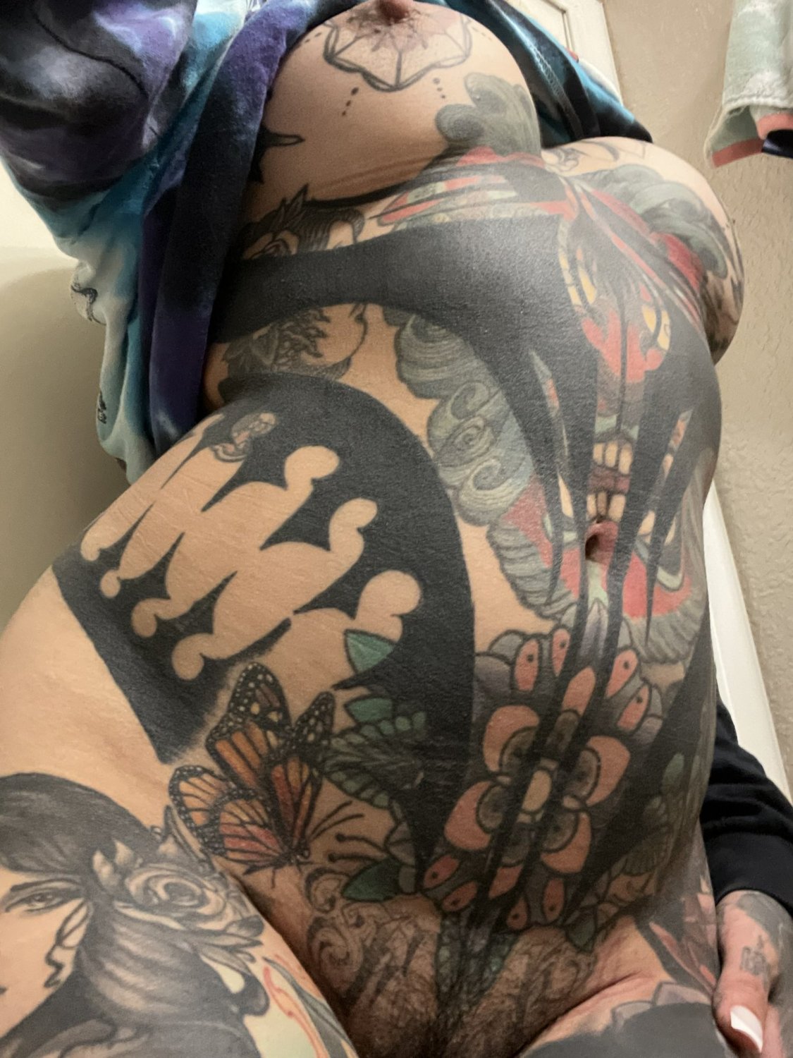 Petite tatted Latina slut exposed #bS0XkZ0s